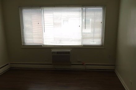 Living Room - 27 N Dryden Pl