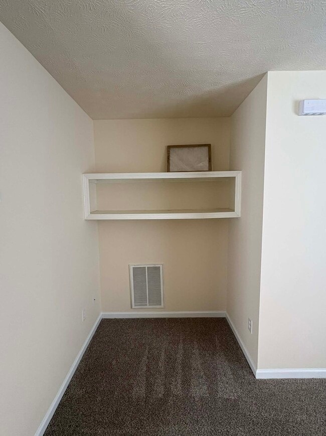 Building Photo - 1611 Flanigan Ct