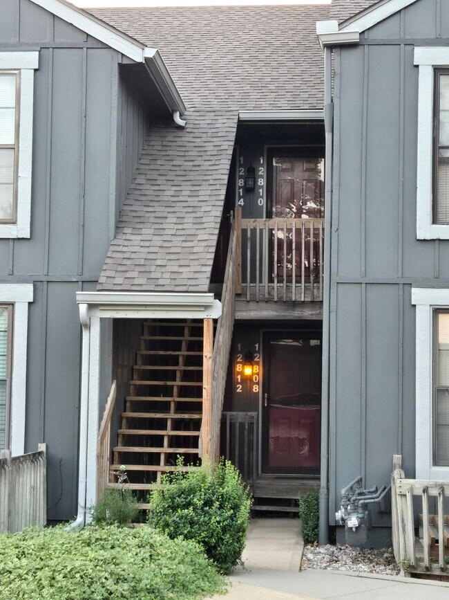 Foto del edificio - 12814 W 110th Terrace