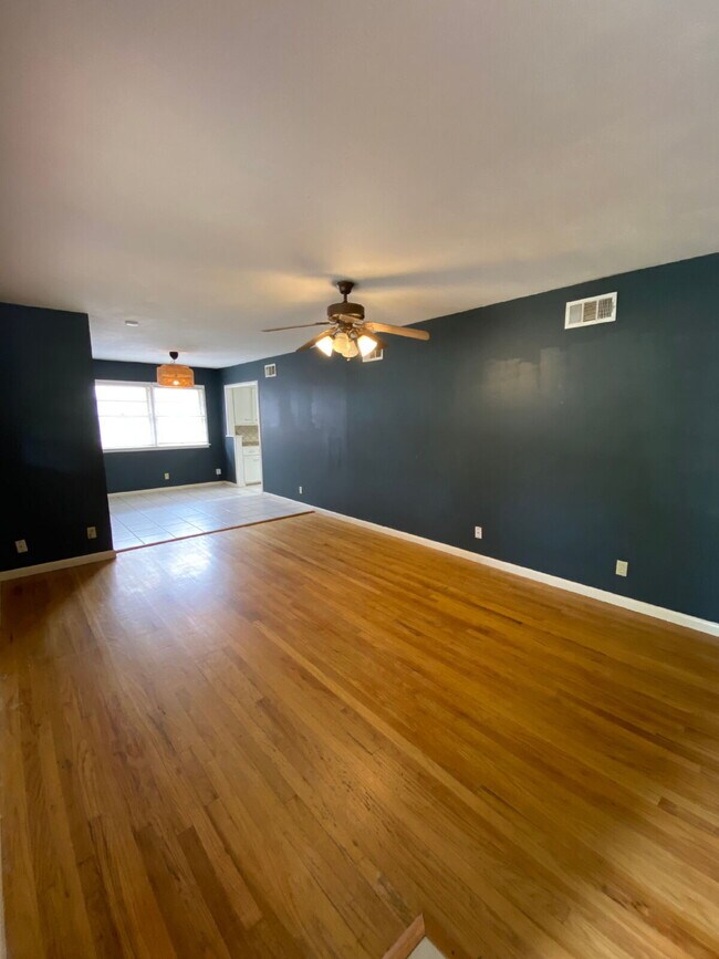 Foto del edificio - Charming 3-Bedroom Lubbock Home with Spaci...