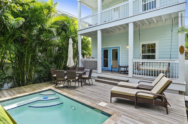 Building Photo - 2 br, 3 bath House - Cayo Hueso Sunshine