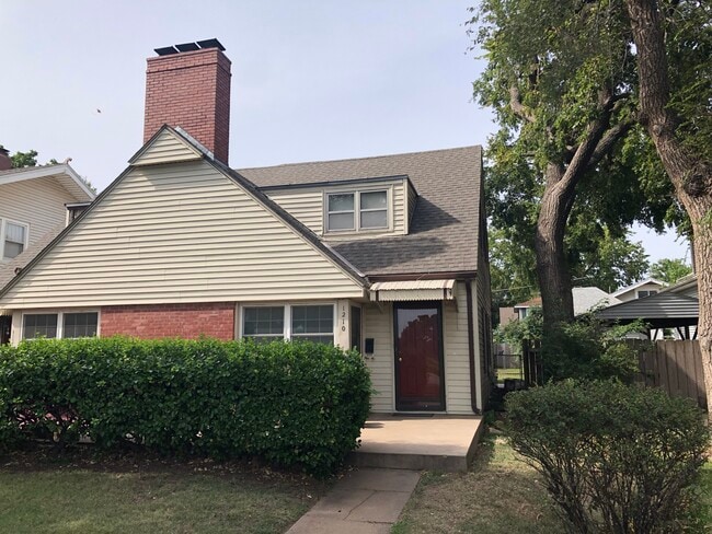 Building Photo - 1210 W Murdock St