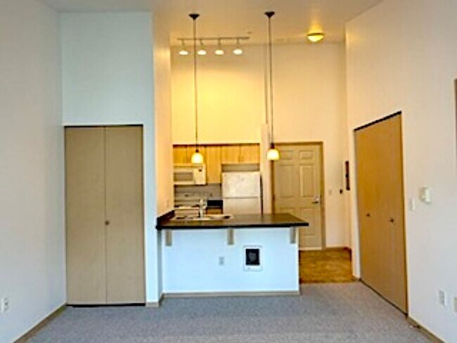 Foto del edificio - 812 5th Ave N