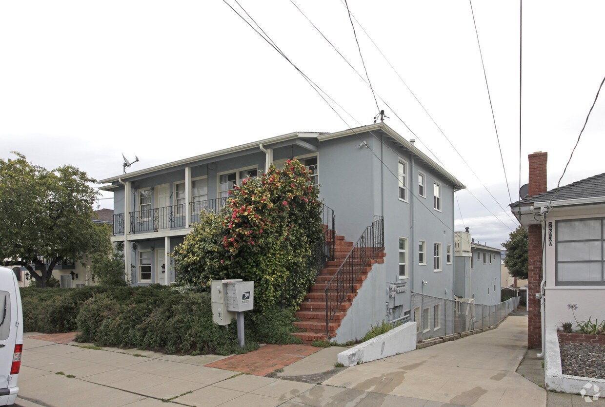 Building Photo - 259-267 Larkin St