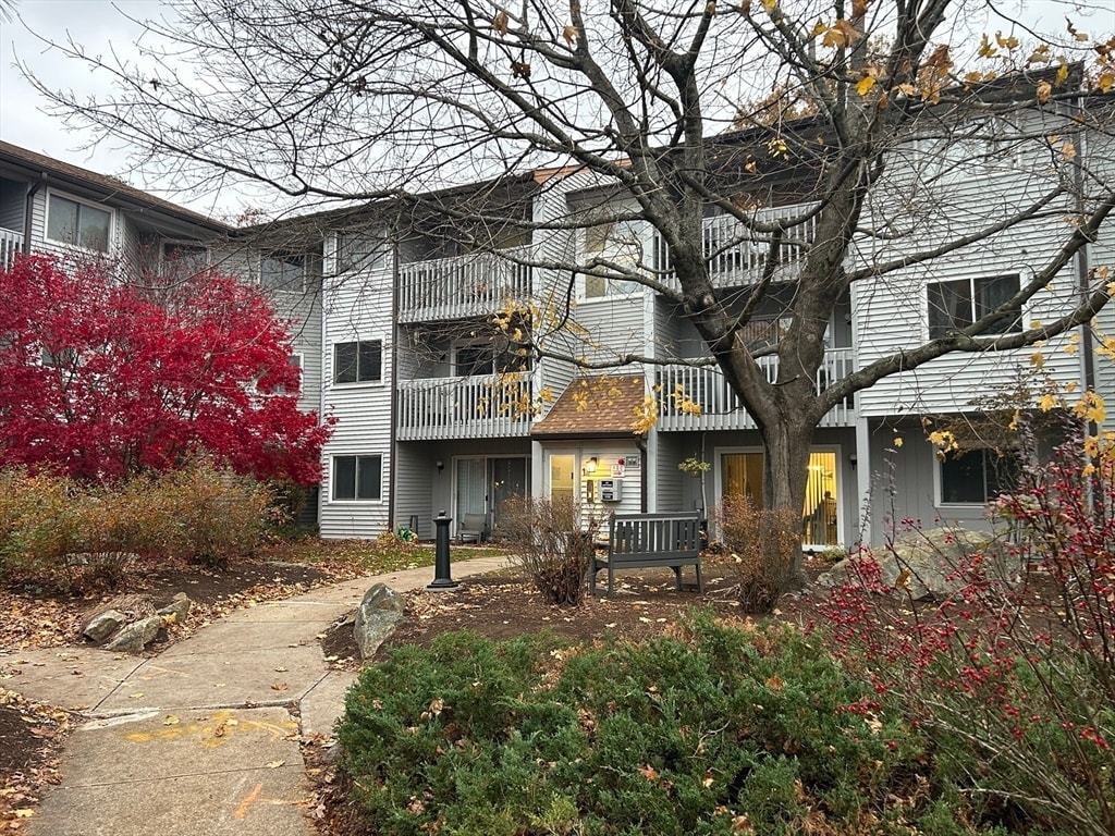 Primary Photo - 1410 Franklin Crossing Rd