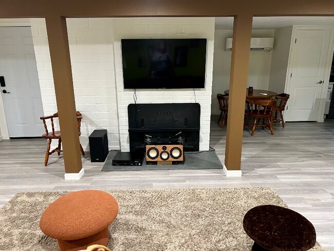 Foto del edificio - 414 NW 77th St