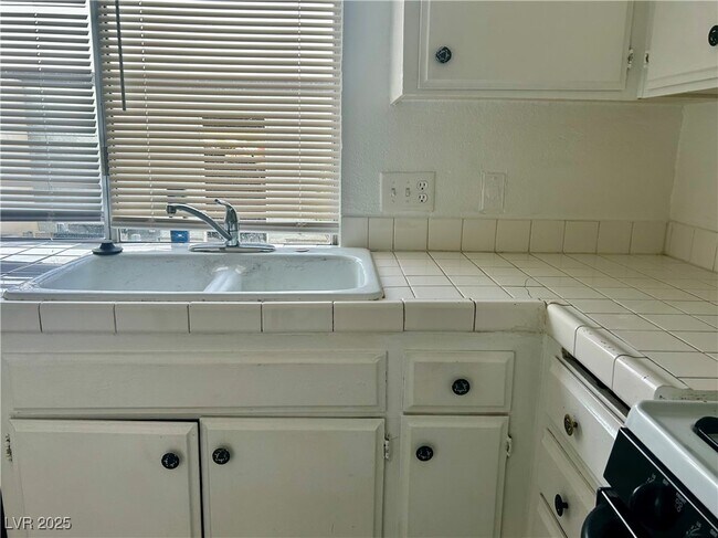 Foto del edificio - 3146 Blackford Ct