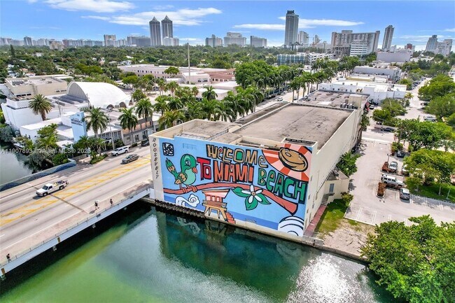 Foto del edificio - 4035 Meridian Ave