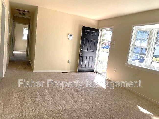 Building Photo - 4701 Craddock Ave