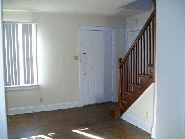 Building Photo - 4224 Walmsley Blvd