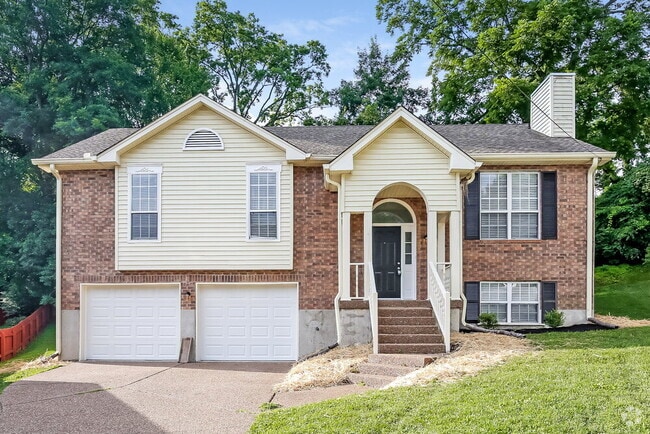 Building Photo - 903 Retriever Pl