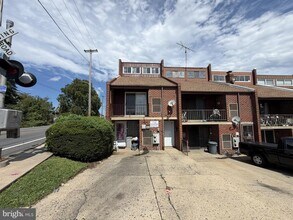 Building Photo - 7751 Oxford Ave