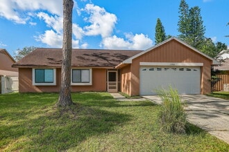 Building Photo - 15846 Country Lake Dr