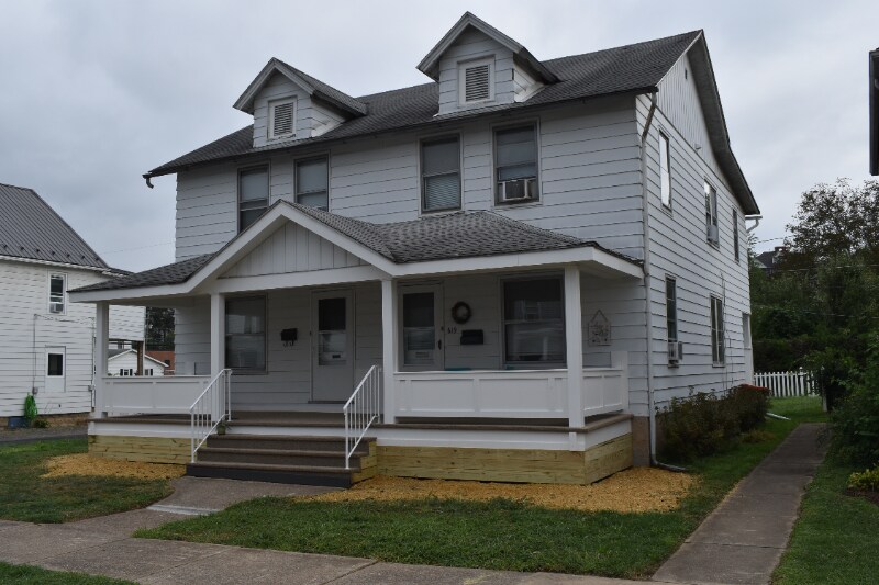 Primary Photo - 619 Hepburn St