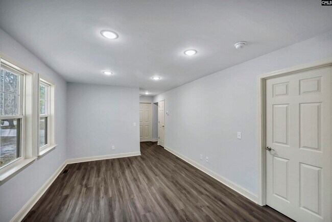 Foto del edificio - 152 Robin Rd