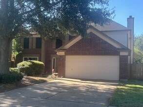 Building Photo - 630 Hawthorn Pl