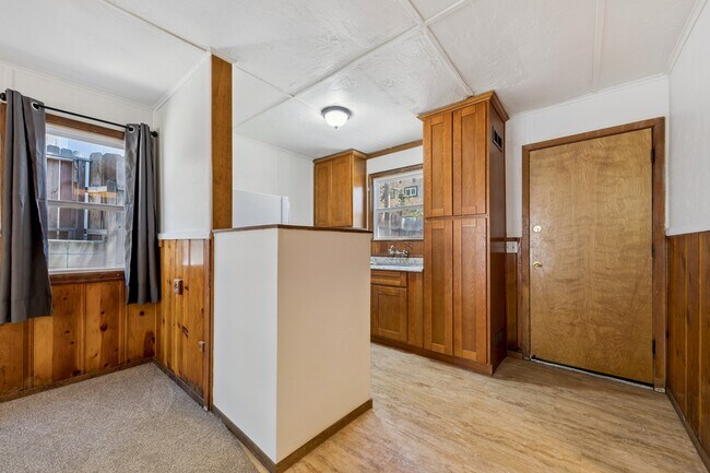 Foto del edificio - 3533 Bobby Grey Cir