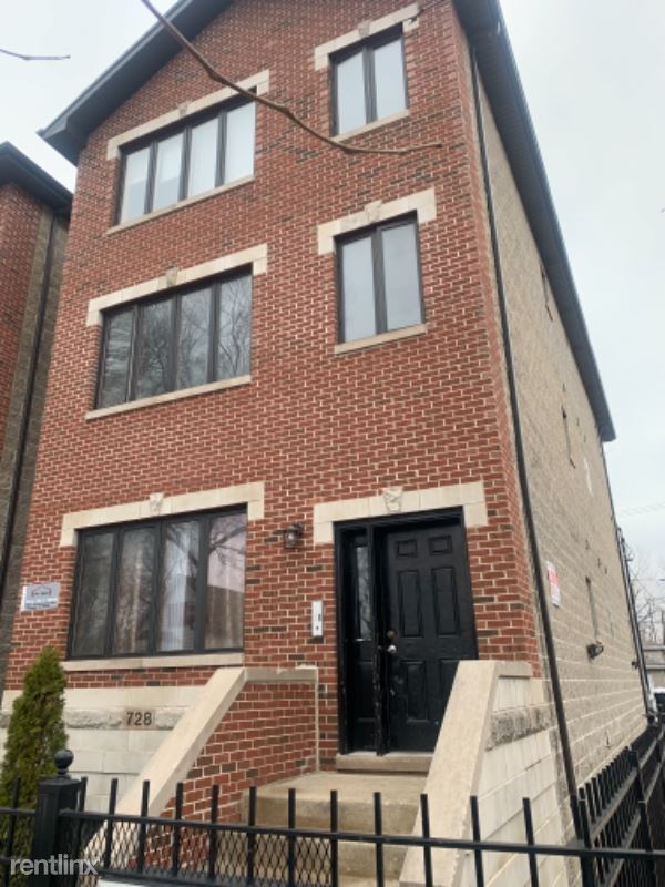 Primary Photo - 728 W 50th St