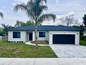 Building Photo - 774 W 9th St