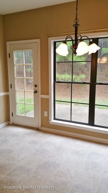Building Photo - 3 br, 2.5 bath House - 4112 Seabrook Lane