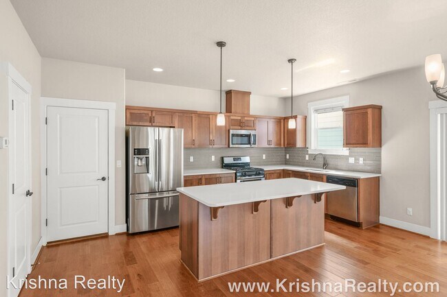 Foto del edificio - 4 br, 2.5 bath House - 374 SW 202nd Terrace