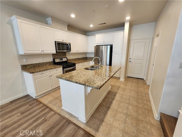 Building Photo - 2848 E Via Fiano