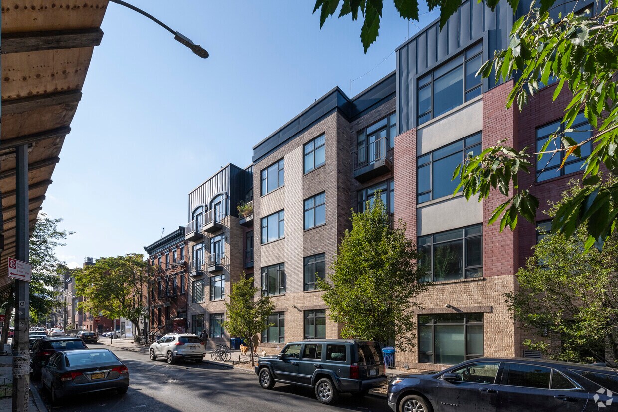 Foto del edificio - 88 S 1st St