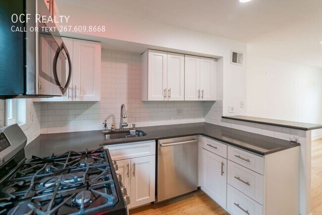 Foto del edificio - 2107 Clymer St