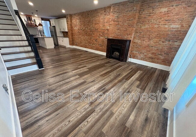 Building Photo - 1939 S Calhoun St