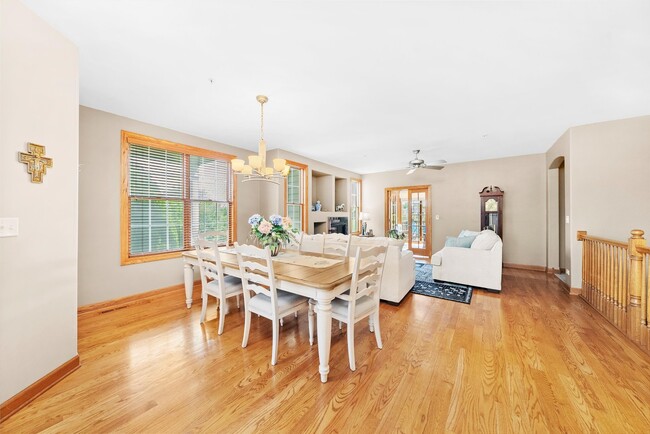 Building Photo - 21341 Windy Hill Dr