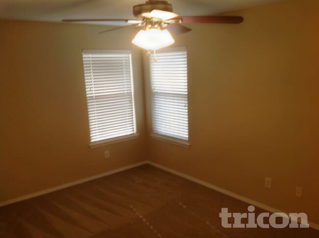 Foto del edificio - 16325 Cowboy Trail