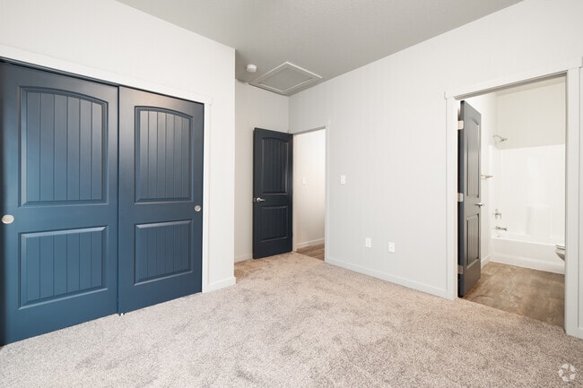 2BR, 2BA - 836SF - Cottages at Chapel Heights