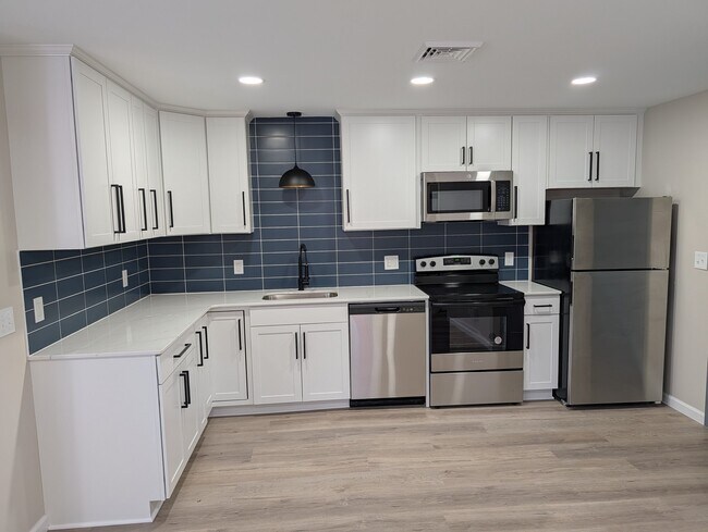 Building Photo - 35 Terrel Dr