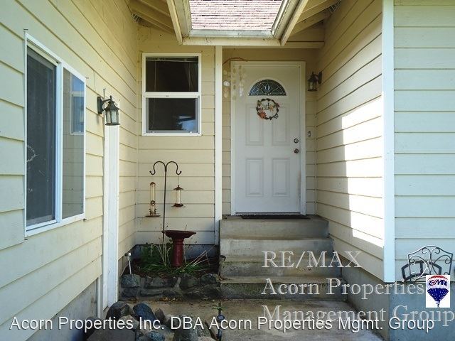 Building Photo - 3 br, 1.5 bath House - 661 Littlerock Court