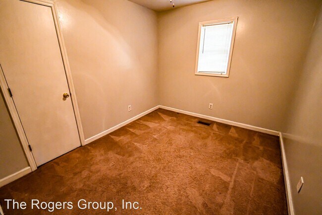 Foto del edificio - 3 br, 2 bath House - 3826 Bridges Rd