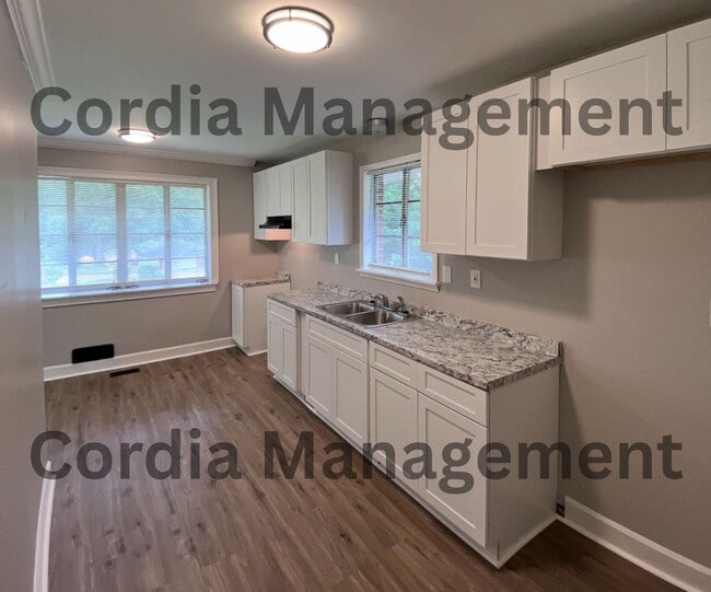 Building Photo - 2 Bedroom For Rent in Decatur - Gorgeous H...