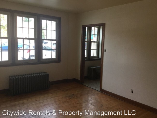 Building Photo - 5146 S Swift Ave