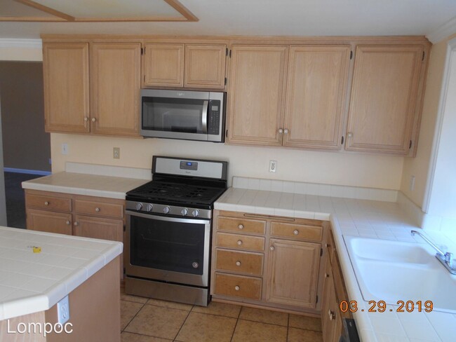 4 br, 3 bath House - 1324 Sunnybrook Ct photo'