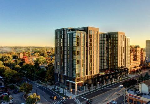 Foto principal - 413 E Huron St