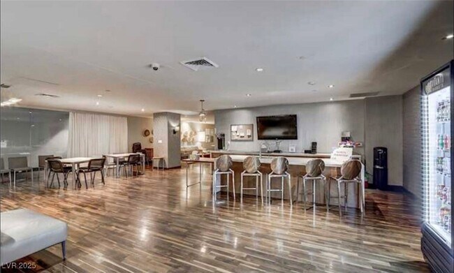 Foto del edificio - 8255 S Las Vegas Blvd