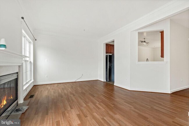 Foto del edificio - 3311 Castle Ridge Cir