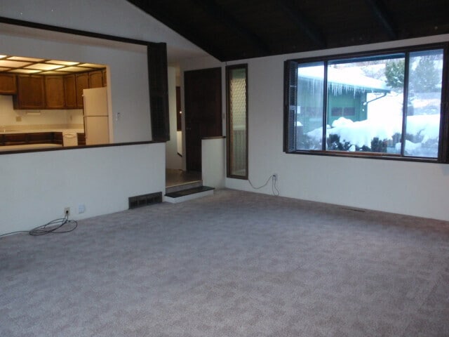Building Photo - 920 Parkview Way