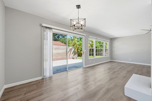 Building Photo - Remodeled 3 Bedroom Home on Quiet Cul-de-Sac in Garden Grove