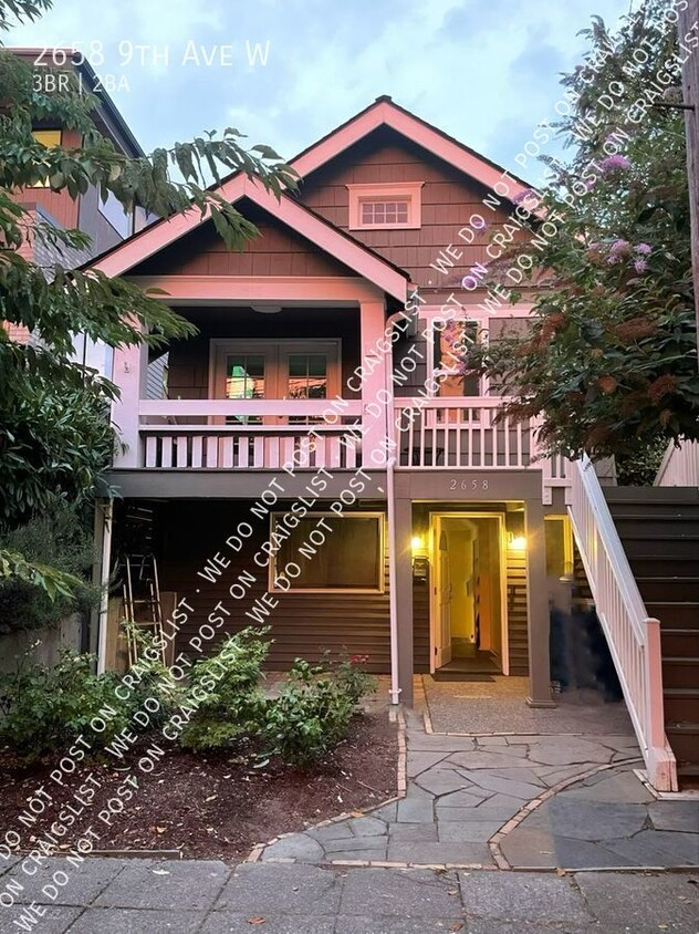 Primary Photo - Queen Anne Charmer 3bed 2bath + office home