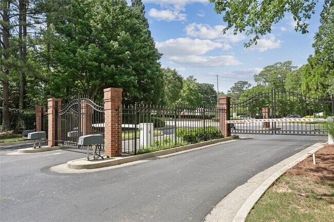 Foto del edificio - 206 Spring Heights Ln