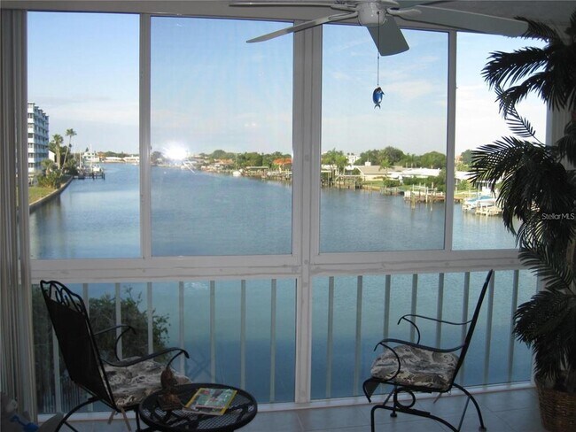 Foto del edificio - 105 Island Way