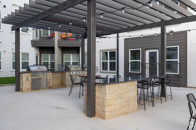 Patio con pérgola - Matador