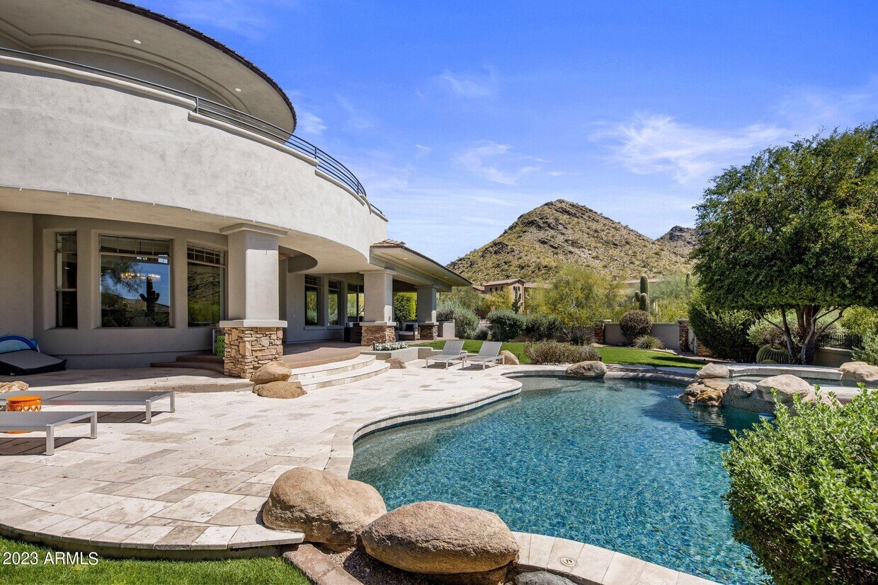 Foto principal - 9820 E Thompson Peak Pkwy