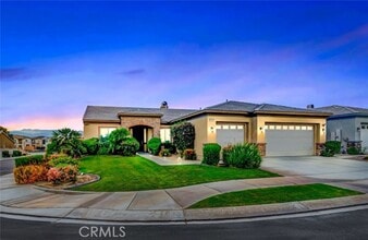 Building Photo - 43277 Sentiero Dr