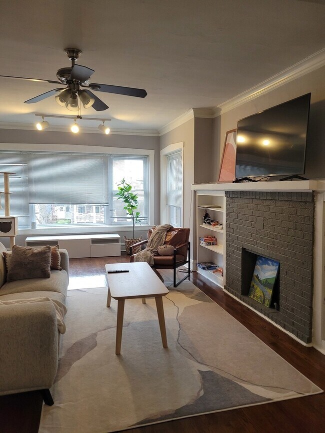 Foto del edificio - 4139 N Troy St
